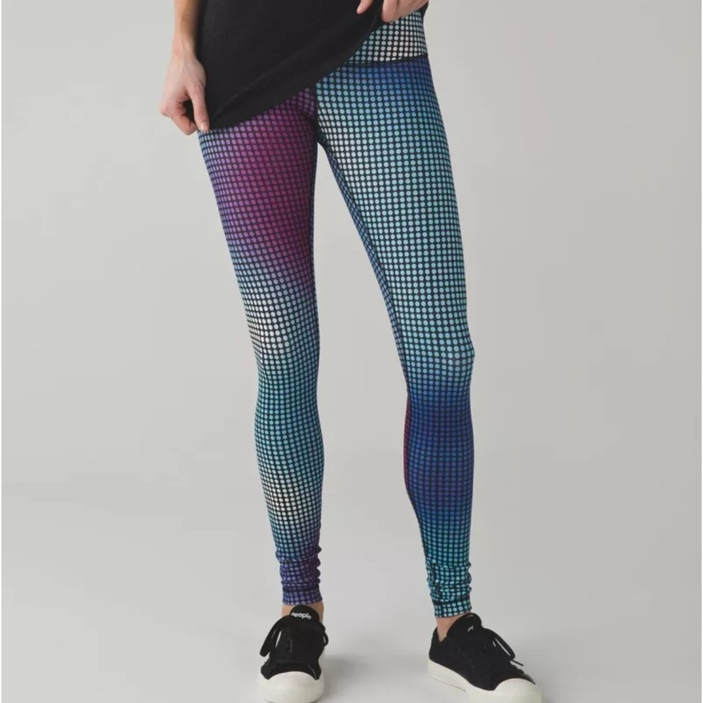 Lululemon RARE Wunder Under Leggings Cosmic Dot. Size 4